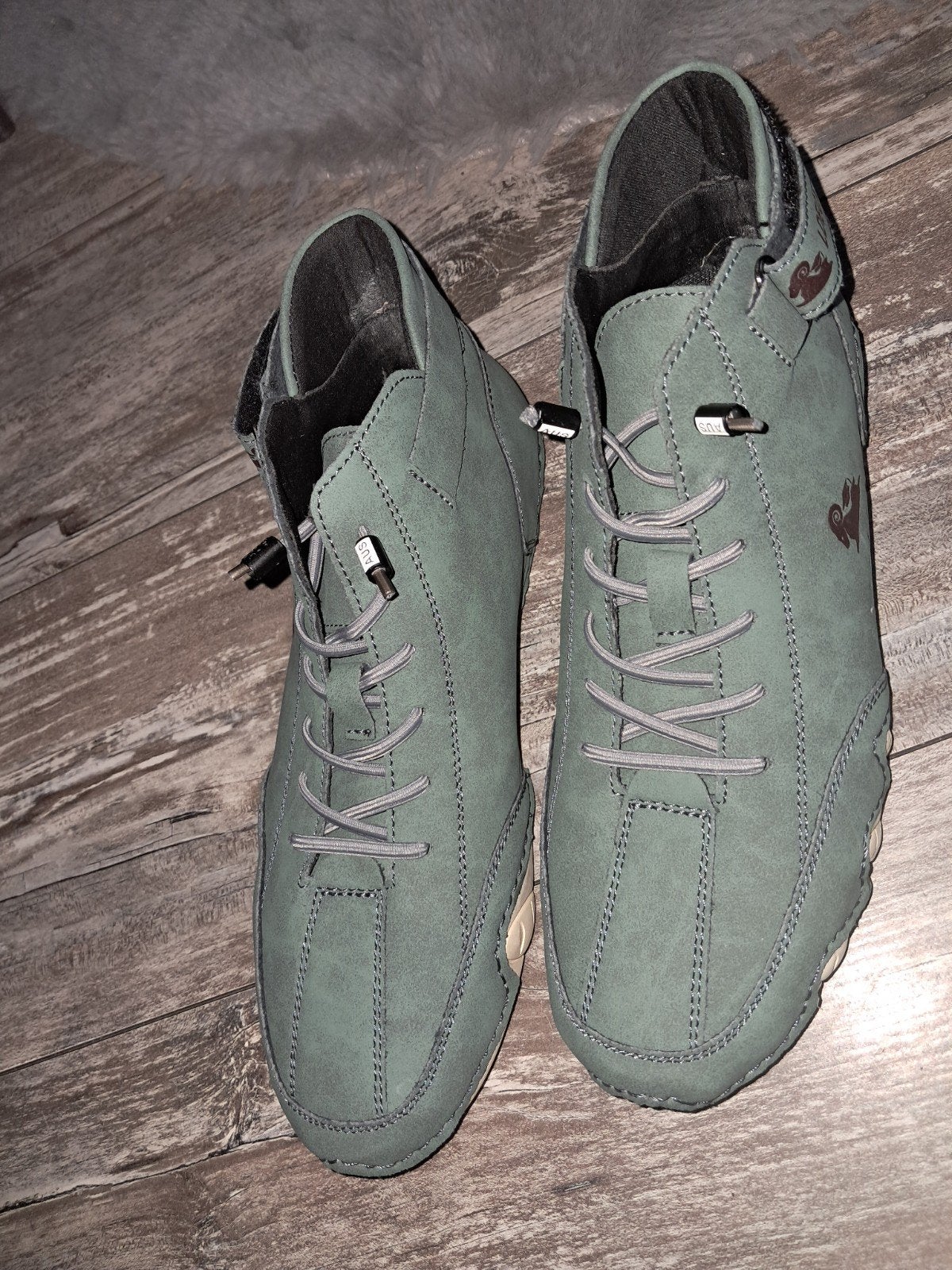 Comfortabele groene sneakers/enkellaarsjes, Nieuw, Ophalen of Verzenden, Groen, Sneakers of Gympen