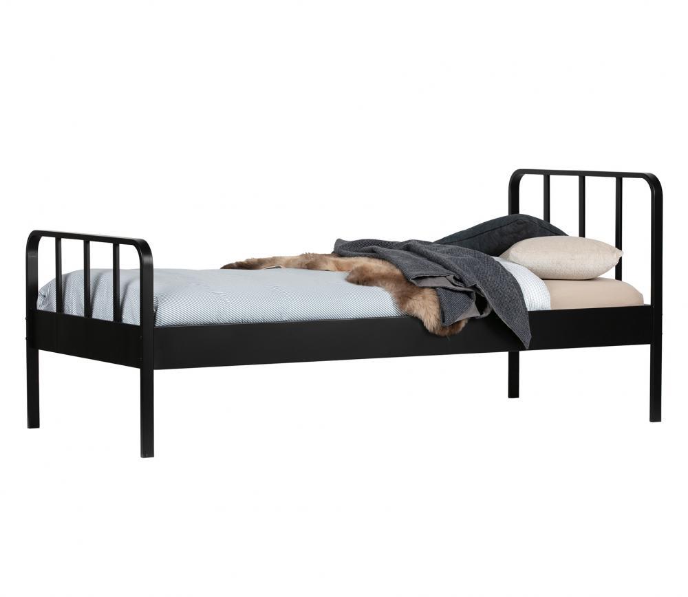 Mees bed metaal zwart met een (zwart) nachtkast, Ophalen, 85 tot 100 cm, Zo goed als nieuw, Lattenbodem