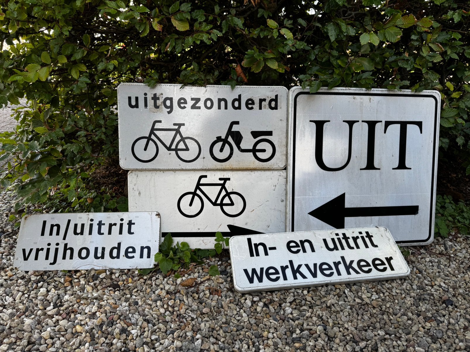 Vintage verkeersborden, Ophalen