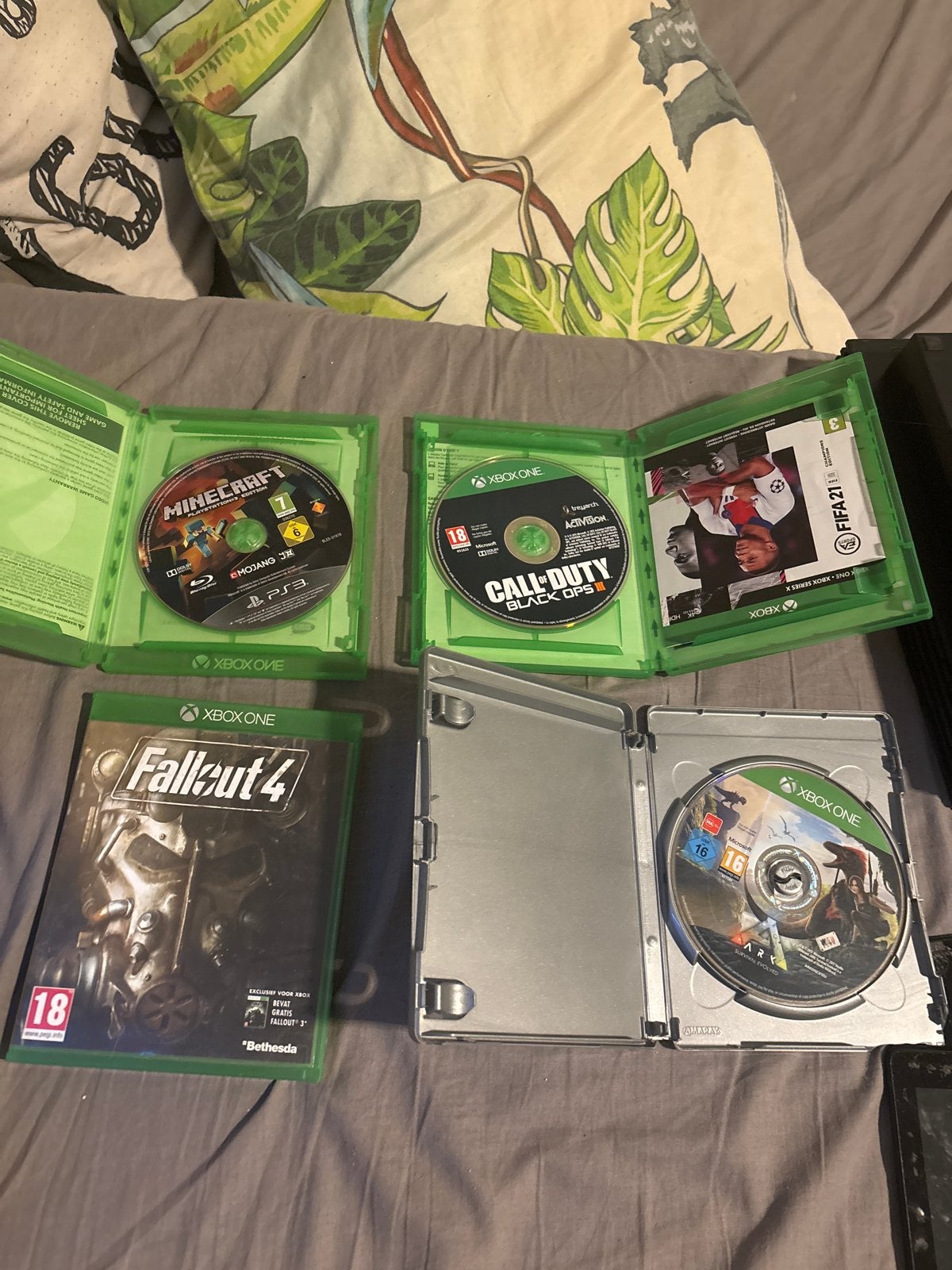 Xbox One Games: Minecraft, Call of Duty, FIFA 21, Fallout 4,, Online, Gebruikt, Vanaf 18 jaar, Overige genres