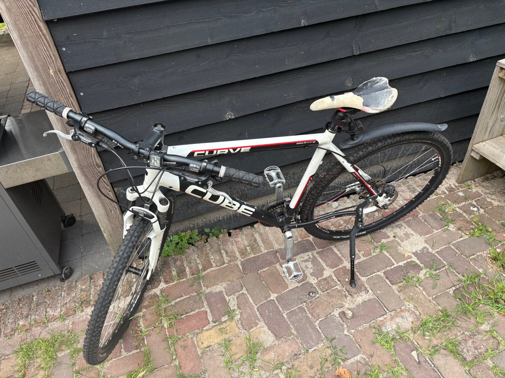 Cube curve 2009 crosshybride, 28 inch, Gebruikt, 61 tot 65 cm, Meer dan 20 versnellingen