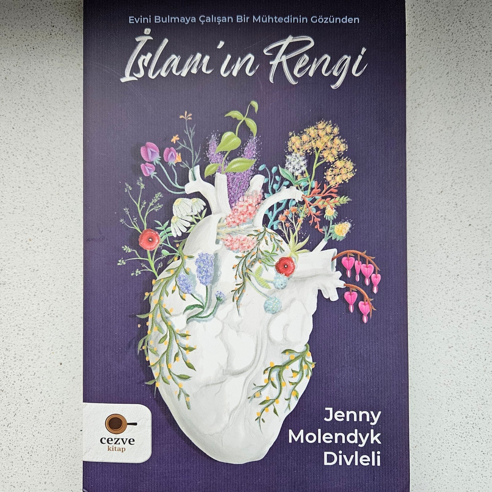 Islamin Rengi; Jenny Molendyk Divleli, Verzenden
