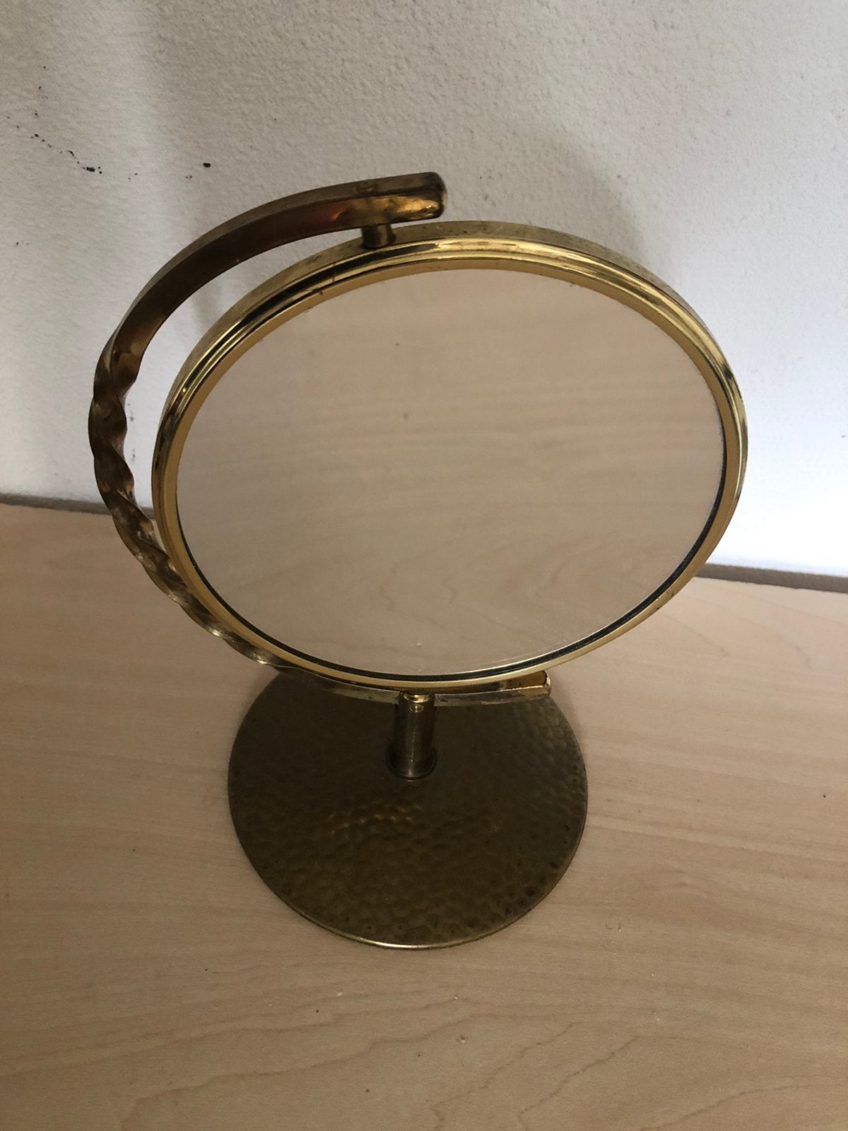 Op maak spiegel jaren 50 zie info messing, Antiek en Kunst, Antiek | Spiegels, Ophalen of Verzenden, Minder dan 50 cm