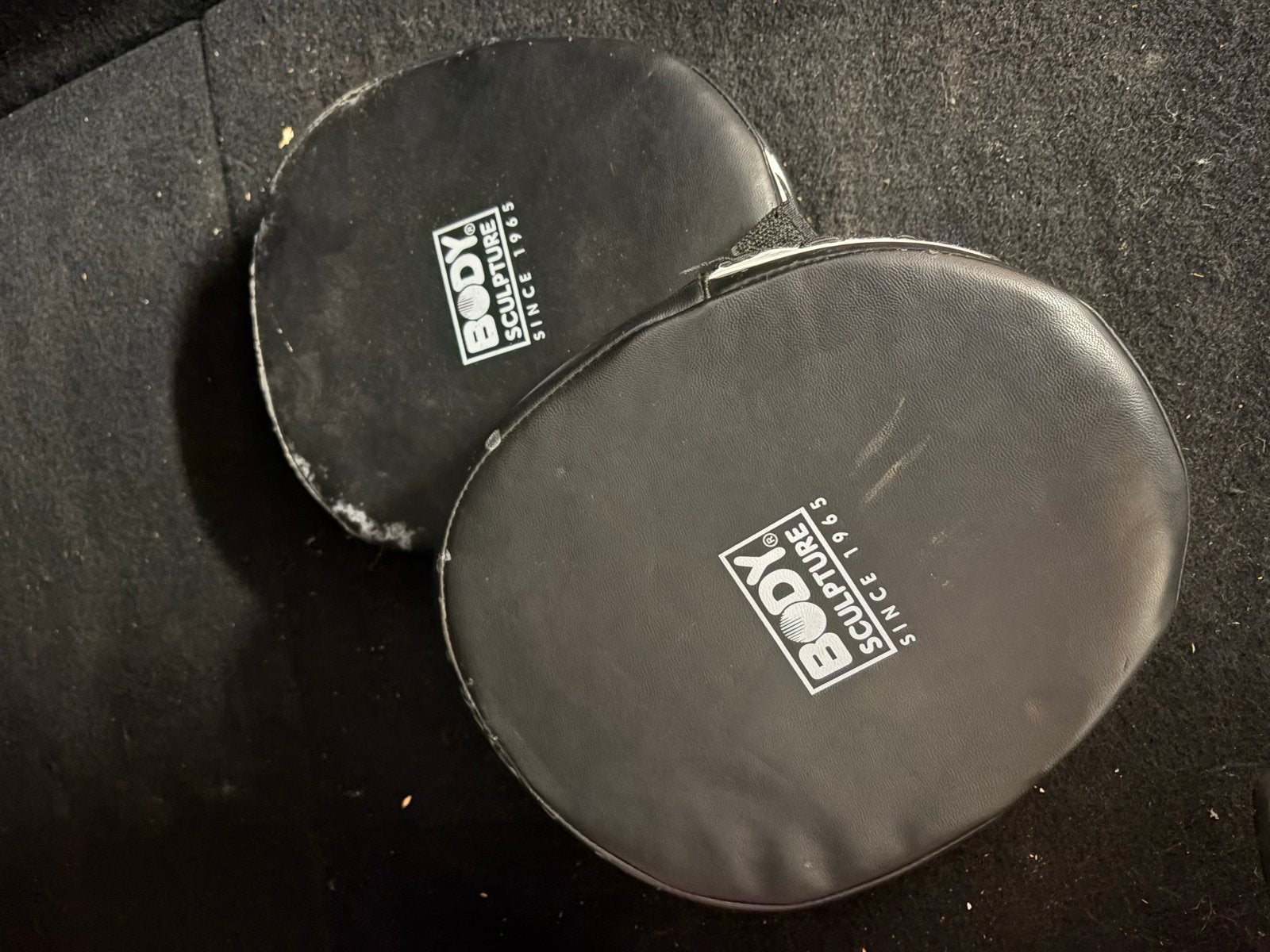 Bokshandschoenen, scheenbeschermers en stootkussens, Ophalen, Gebruikt, Overige, Vechtsportbescherming