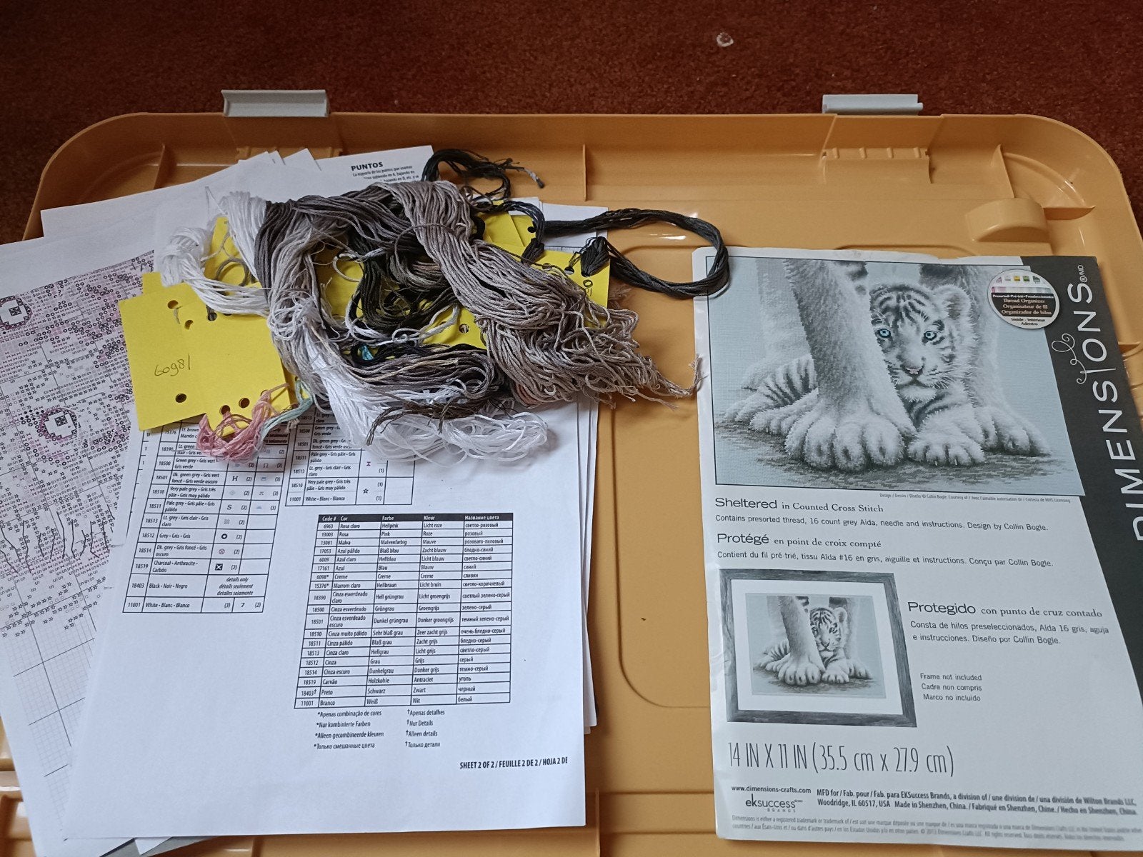 Lees beschrijving Borduurpakket Tijgerwelp, Ophalen of Verzenden, Gebruikt, Handborduren, Borduurpakket