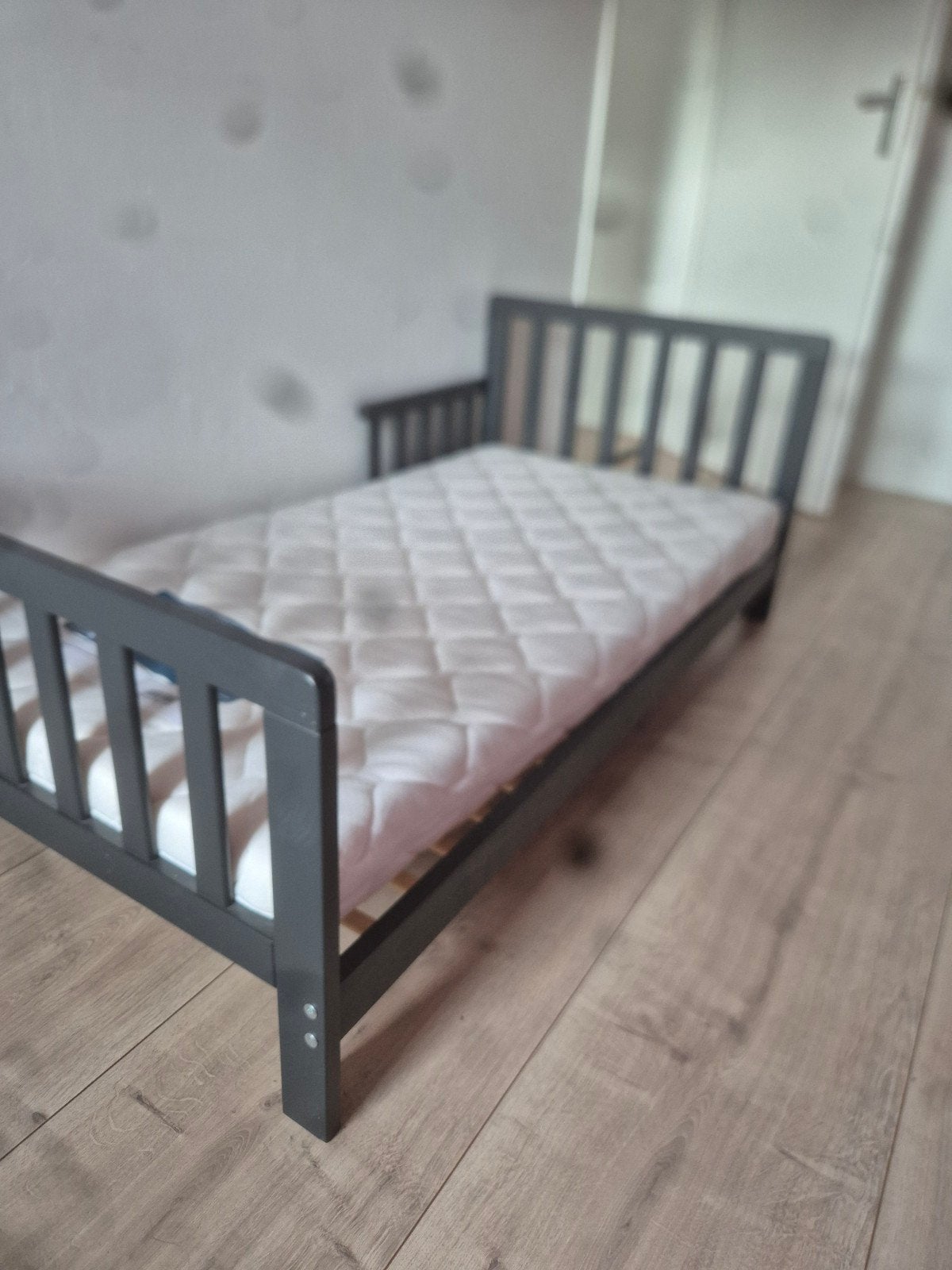 Gratis (peuter/kleuter) bedje., Kinderen en Baby's, Ophalen, Gebruikt, 70 tot 85 cm, 140 tot 160 cm