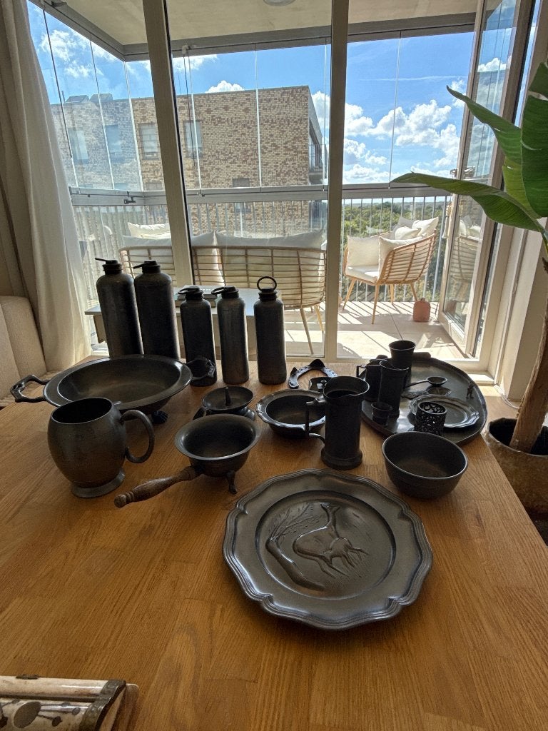 Set van tinnen bekers, kommen, flessen, kruiken en schalen, Ophalen