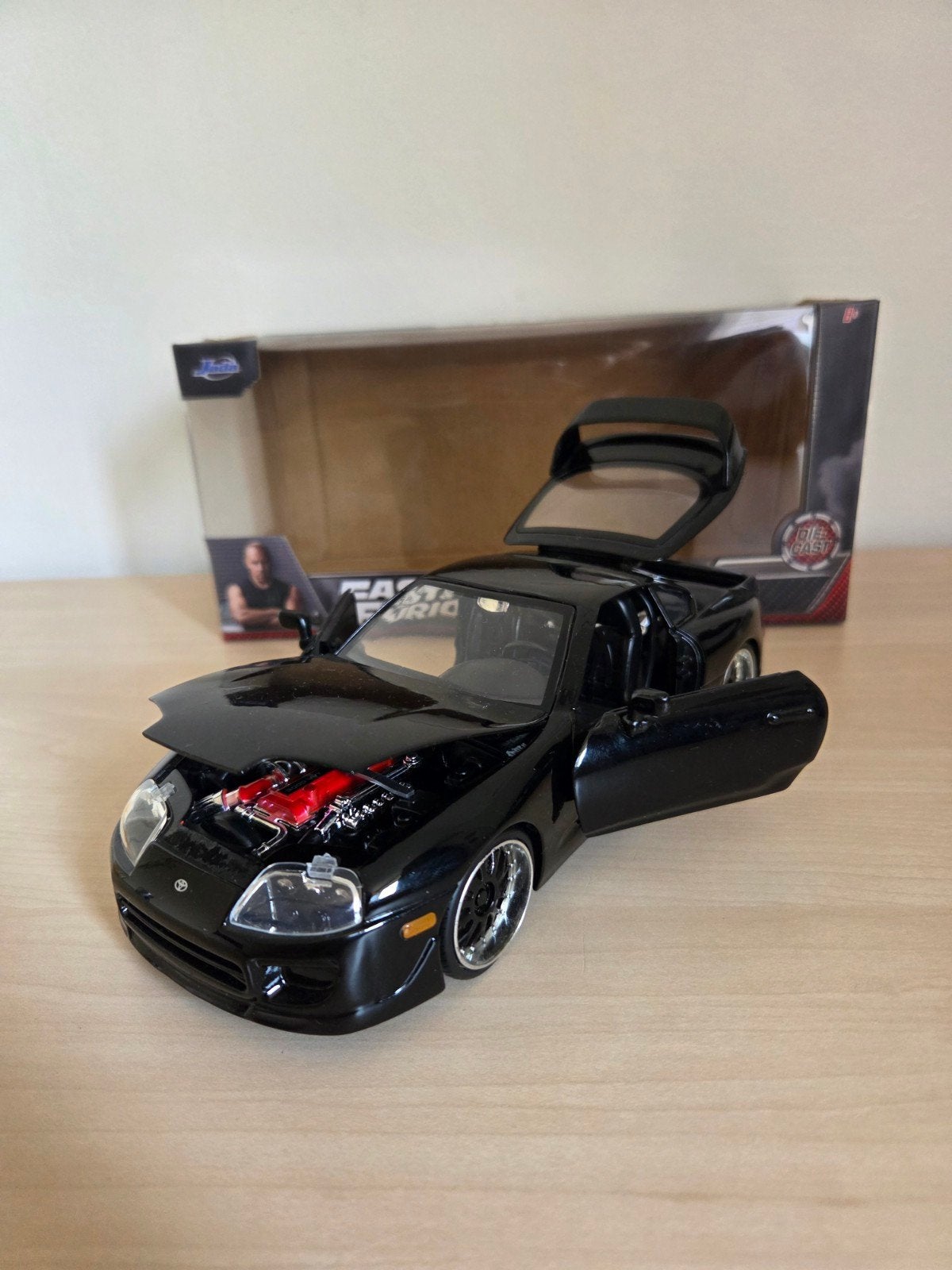 Jada Toys Fast & Furious 1995 Toyota Supra Die-Cast Model, Hobby en Vrije tijd, Modelauto's | 1:43, Ophalen of Verzenden, Zo goed als nieuw
