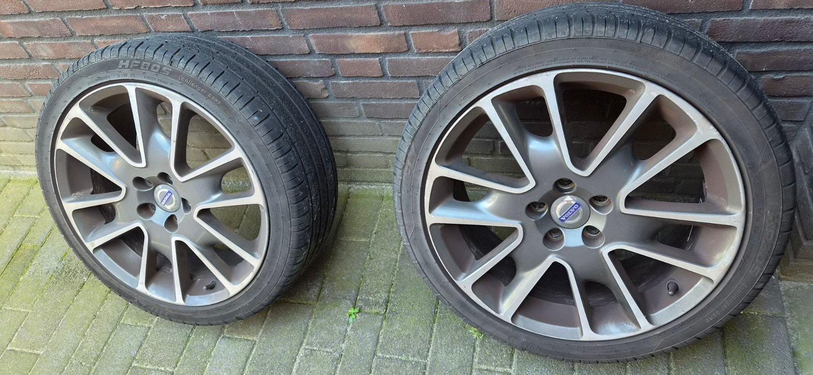4 Freja velgen Volvo 18 inch ET55 met 235/40R18 banden, Ophalen of Verzenden