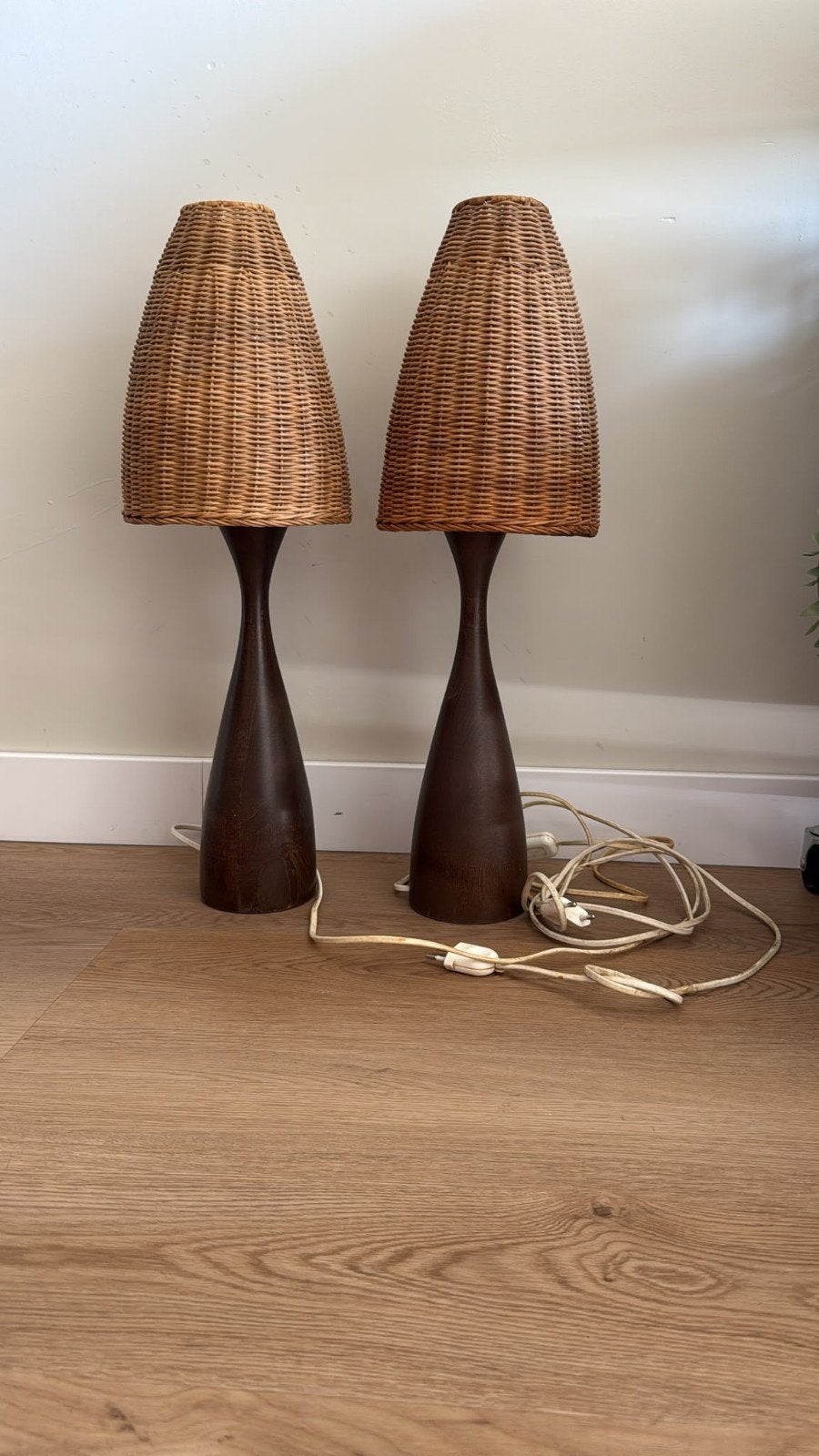 Set van 2 rotan nachtlampjes - 56 cm hoog, Gebruikt, Natuurlijk materiaal, Nachtlamp, Ophalen of Verzenden