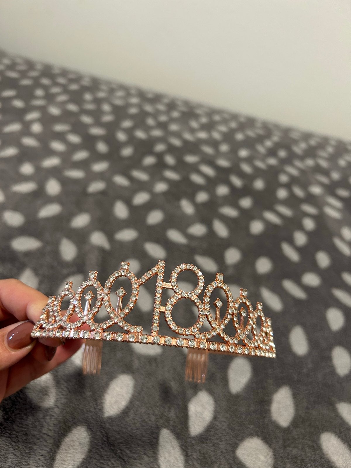 Diadeem 18 jaar Roségoud met Strass - Verjaardag Kroon, Ophalen of Verzenden, Nieuw, Feestartikel, Verjaardag
