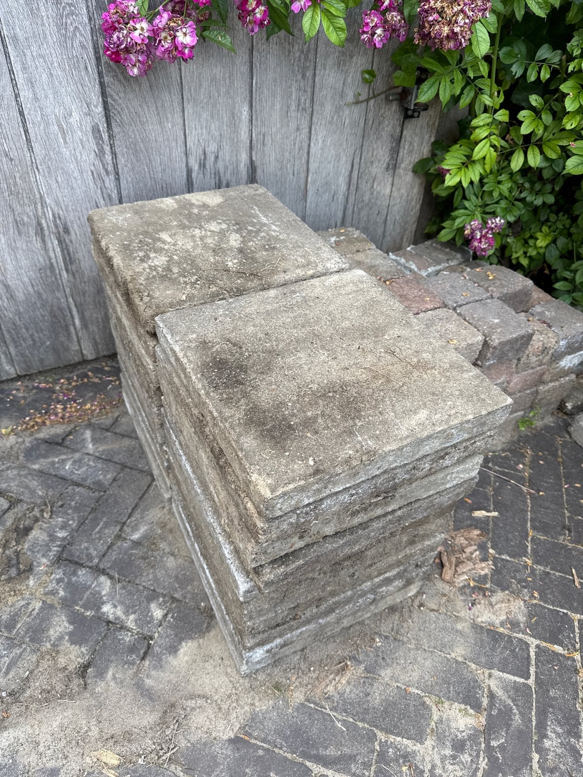 Gebruikte tegels en klinkers 10x10x5cm en 30x30cm, Ophalen, Gebruikt, Klinkers, Minder dan 5 m²