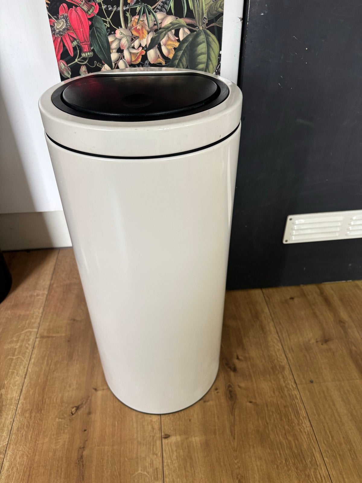 Brabantia Touch Bin Flat Top prullenbak 30L Soft Beige, Gebruikt, Ophalen of Verzenden, 20 tot 30 liter, 75 – 100