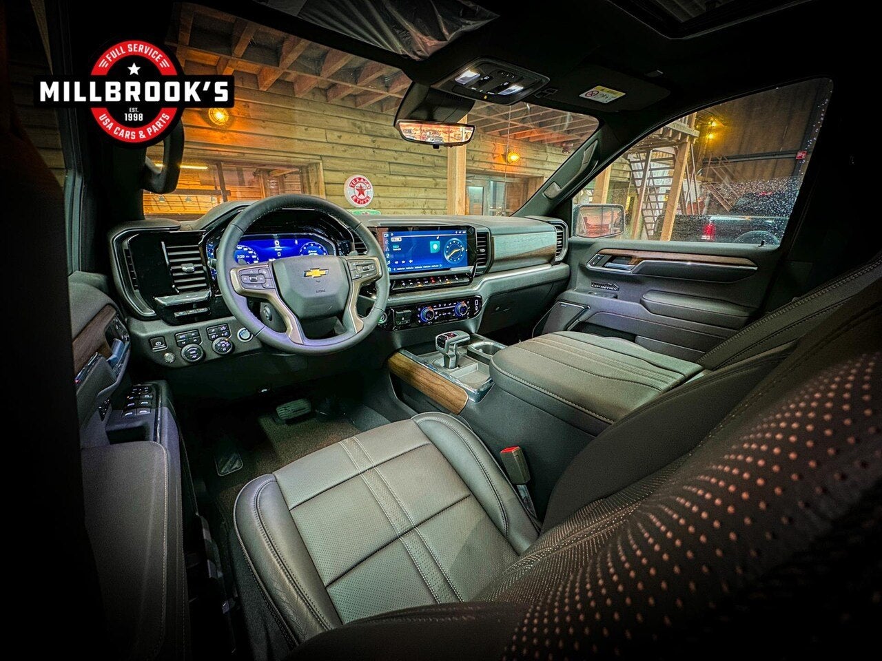 Foto 16 van Chevrolet Silverado High Country Black Edition 6.2 V8 420PK,