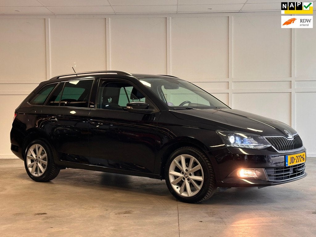 Skoda Fabia Combi 1.2 TSI JOY / Xenon / Stoelverwarming / 20, Euro 6, 4 cilinders, Zwart, Origineel Nederlands