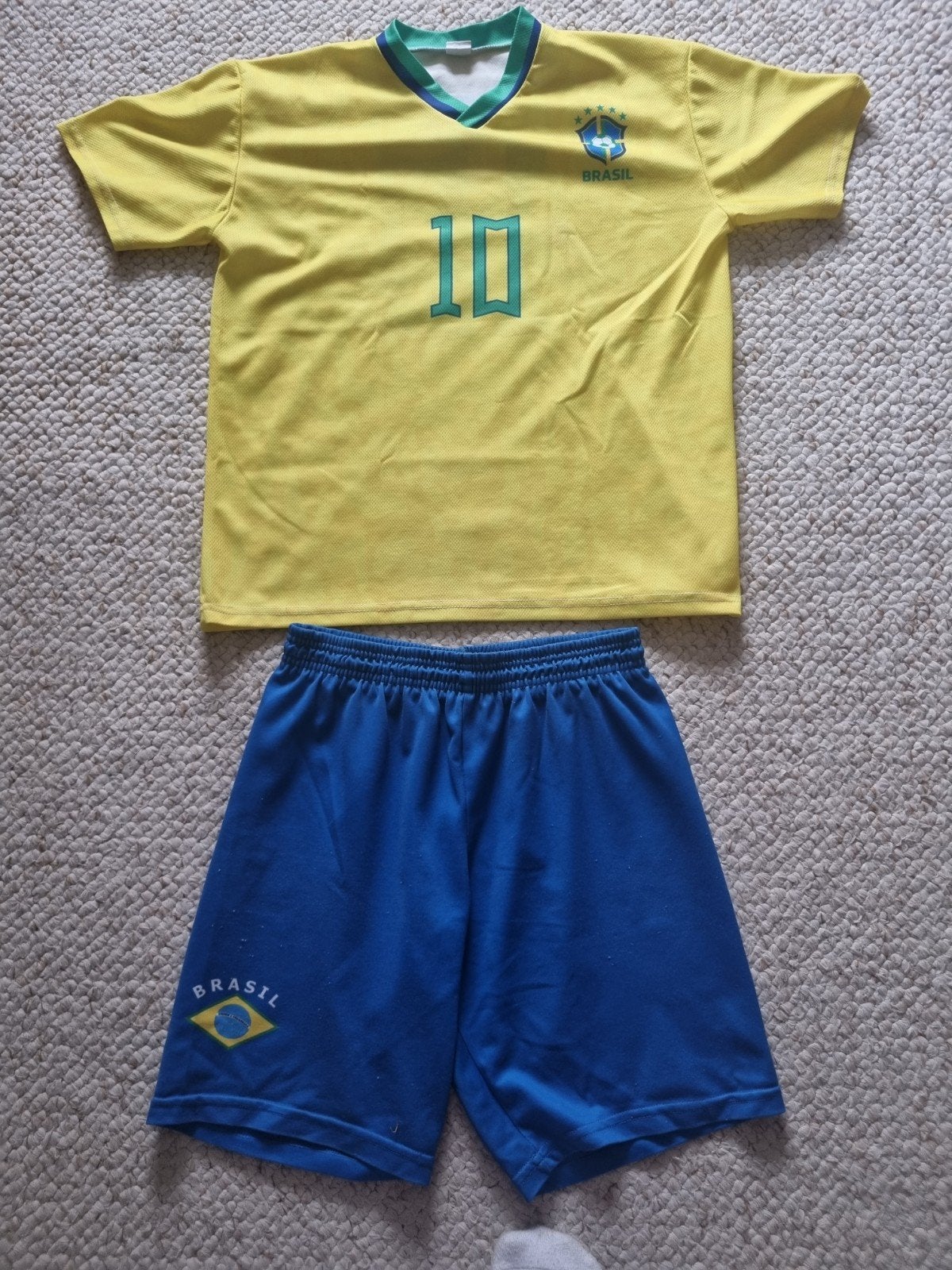Pakje Neymar Brazilië, Maat XS of kleiner, Ophalen of Verzenden, Zo goed als nieuw, Set
