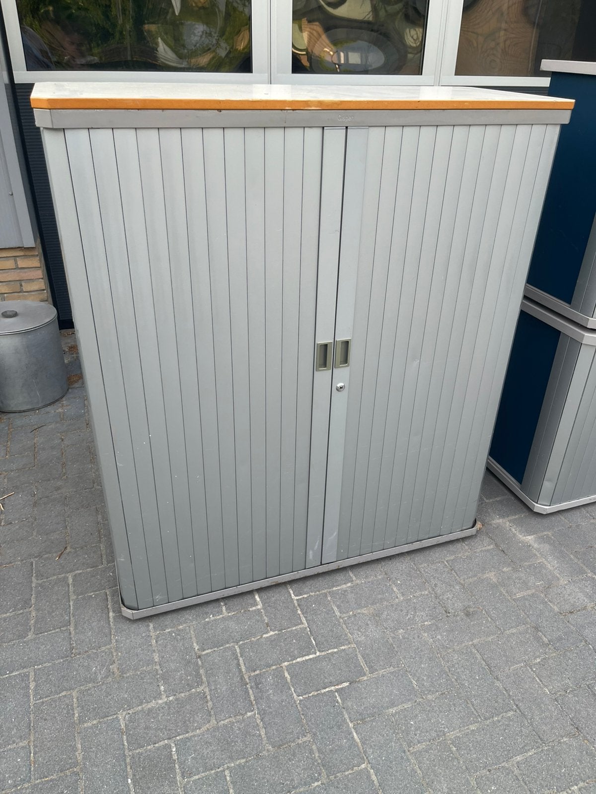 Mooie roldeuren kast met laden, Ophalen, 50 tot 100 cm, Zo goed als nieuw, Minder dan 100 cm