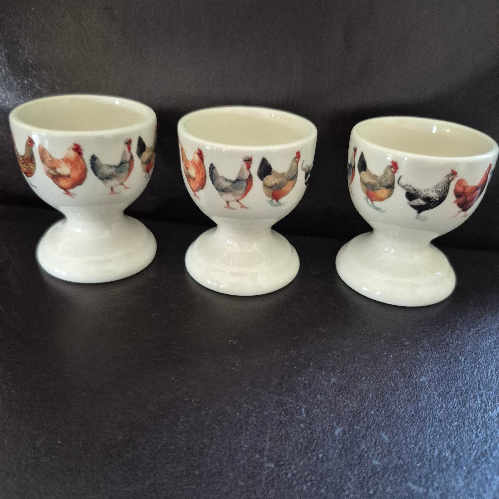 Emma Bridgewater set eierdopjes Lots of Chickens kippen nw, Huis en Inrichting, Keuken | Servies, Overige typen, Nieuw, Ophalen of Verzenden