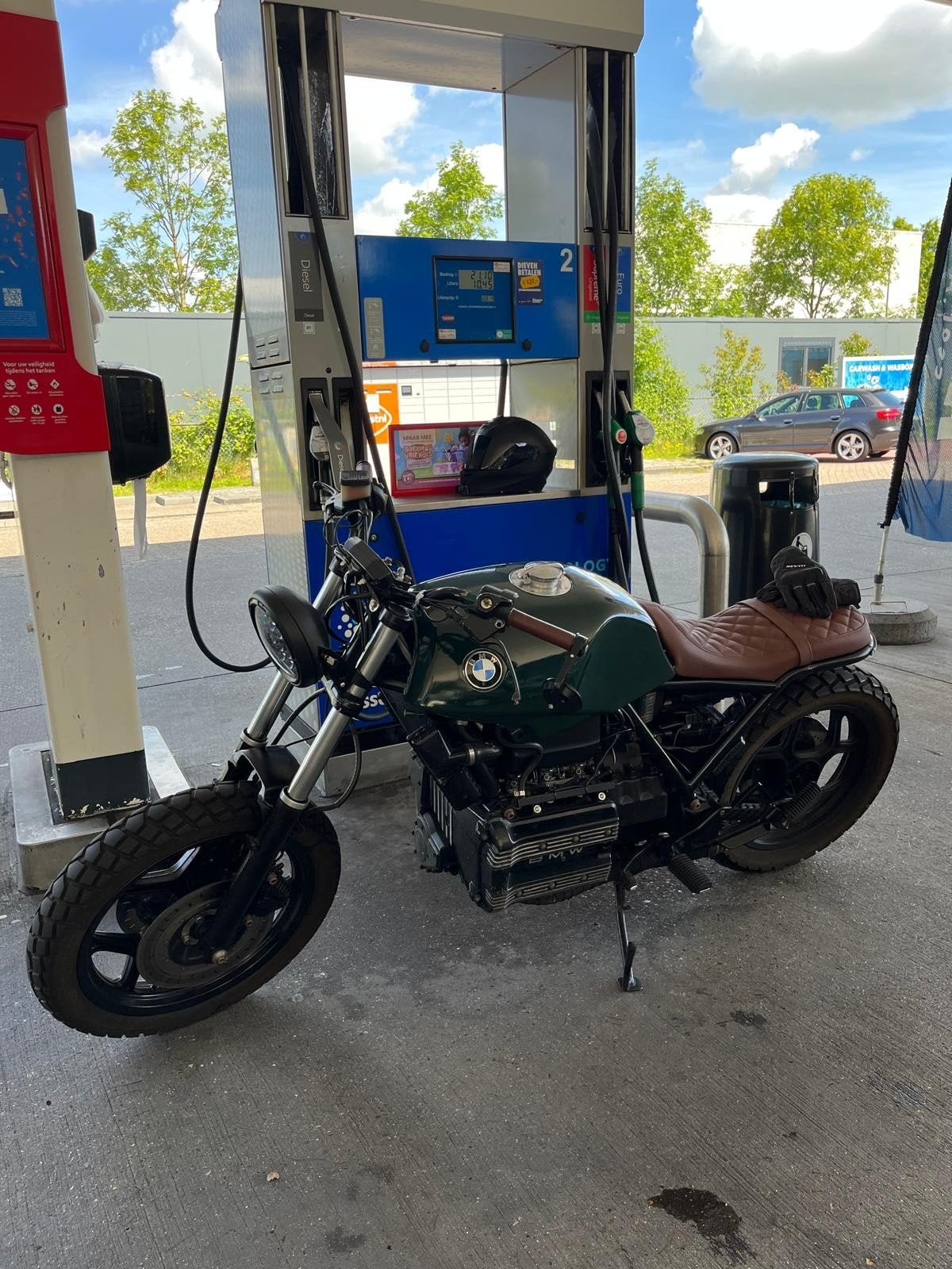 Unieke BMW K75 - Met handgemaakt zadel., Motorrijbewijs A, 3 cilinders, LED Verlichting, Naked bike