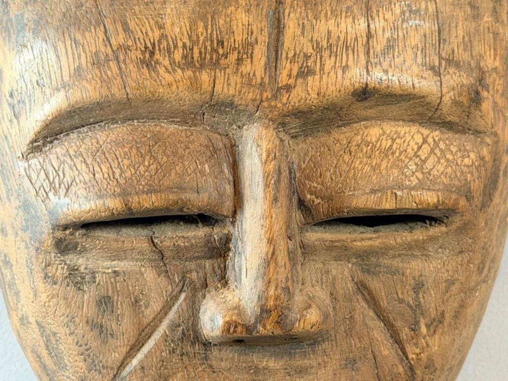 260347 - Zwaar Oud Afrikaans Vuvi masker - Gabon, Ophalen of Verzenden
