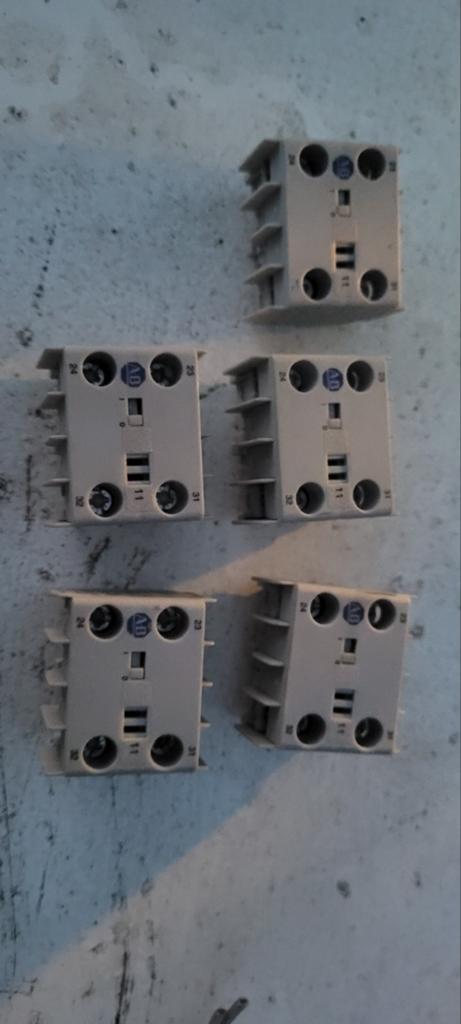 Allen Bradley 100KFC11 hulpcontact 1xNO 1xNC, Ophalen of Verzenden, Nieuw