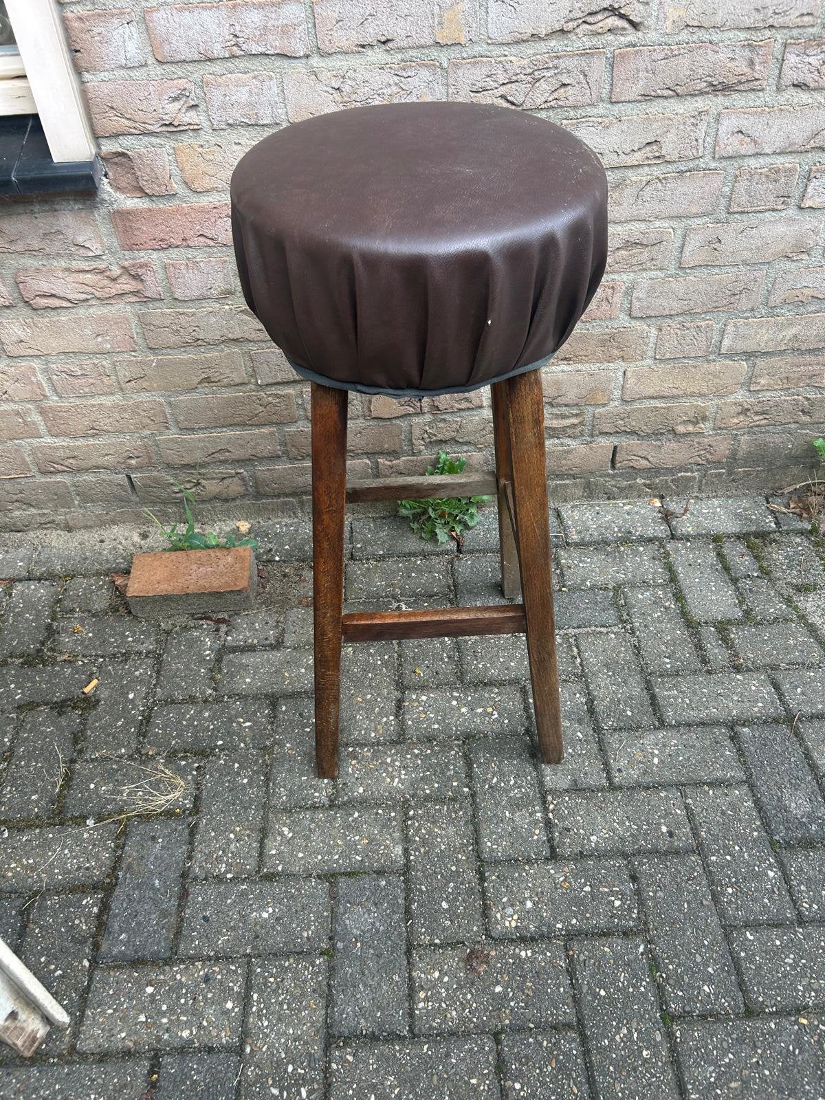 4x retro houten barkrukken, 4 krukken, Ophalen, Zo goed als nieuw, 60 tot 90 cm