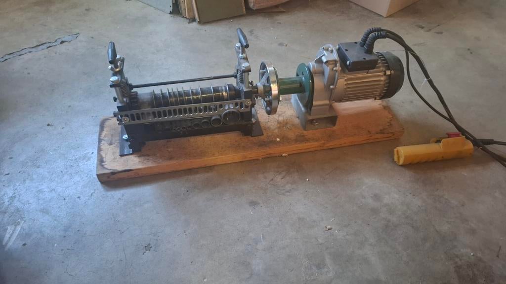 kabelpel machine, Ophalen of Verzenden