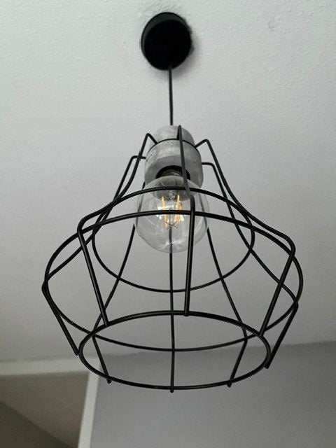 3 stuks Draad hang lampen met grijs element, Ophalen of Verzenden, Zo goed als nieuw, Metaal, Minder dan 50 cm
