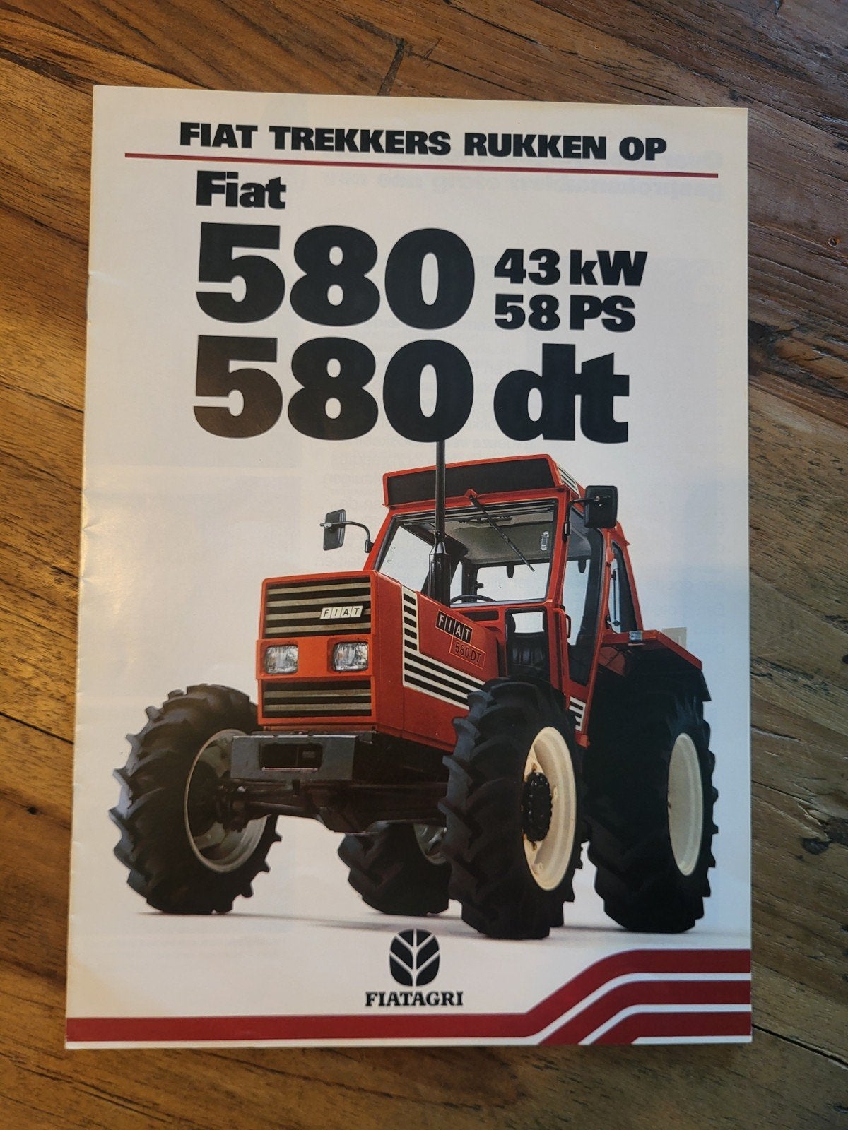 tractor folder Fiat 580 DT trekkers, Ophalen of Verzenden, Zo goed als nieuw