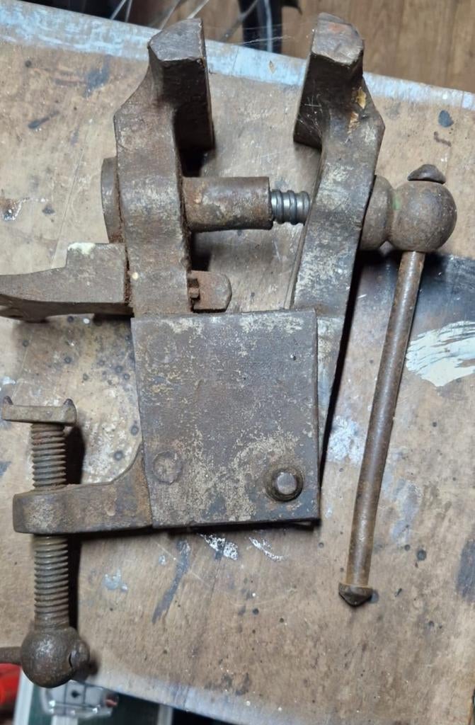Antieke bankschroef - Vintage werkbank klem, Ophalen