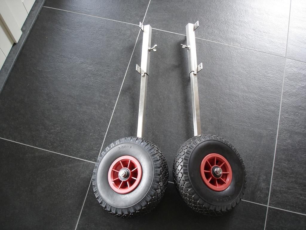 Nieuwe strandwielen rvs tbv rubberboot , super handig, Watersport en Boten, Hengelsport | Karpervissen, Ophalen of Verzenden, Nieuw