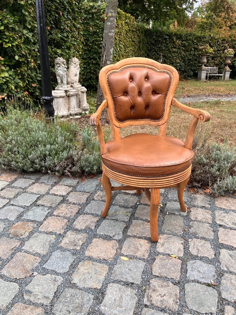 Klassieke swivel chair, Huis en Inrichting, Ophalen, Gebruikt, Bruin, Bureaustoel