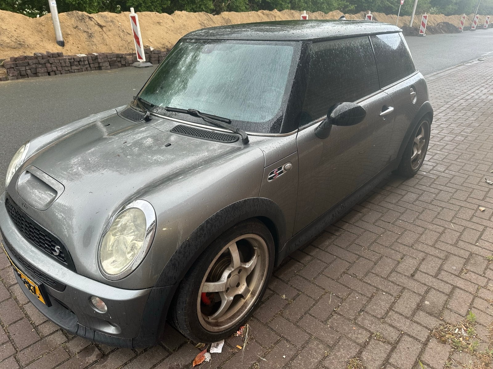 Mini 1.6 16V Cooper S 2004 Grijs, Auto's, Mini, Voorwielaandrijving, 4 cilinders, 4 stoelen, 163 pk