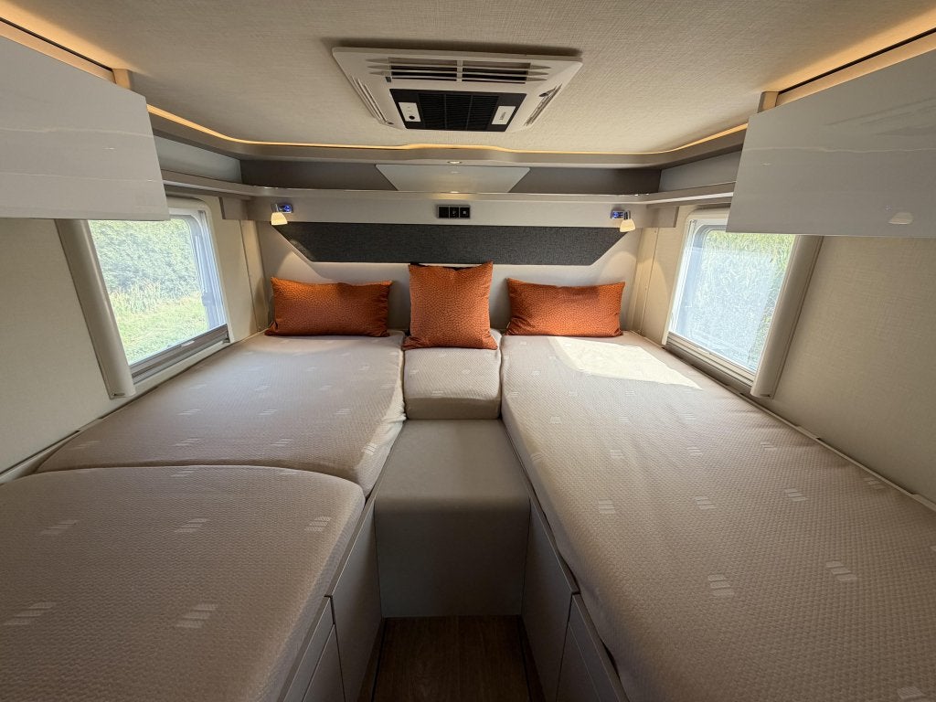 Hymer Tramp S585, 170PK, 2x Airco, Trekhaak, Lengtebedden, Caravans en Kamperen, Campers, Automaat, Ringverwarming, Bedrijf, Tot en met 3
