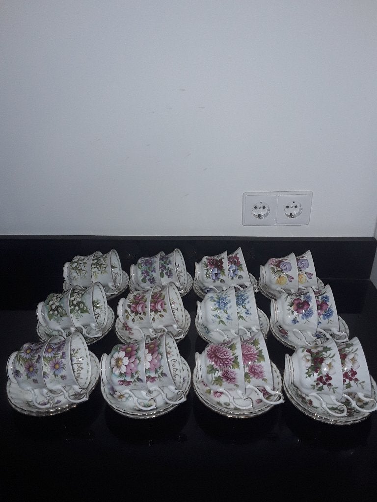 2 Royal albert Flower of the month herenkop en schotels sets, Verzenden