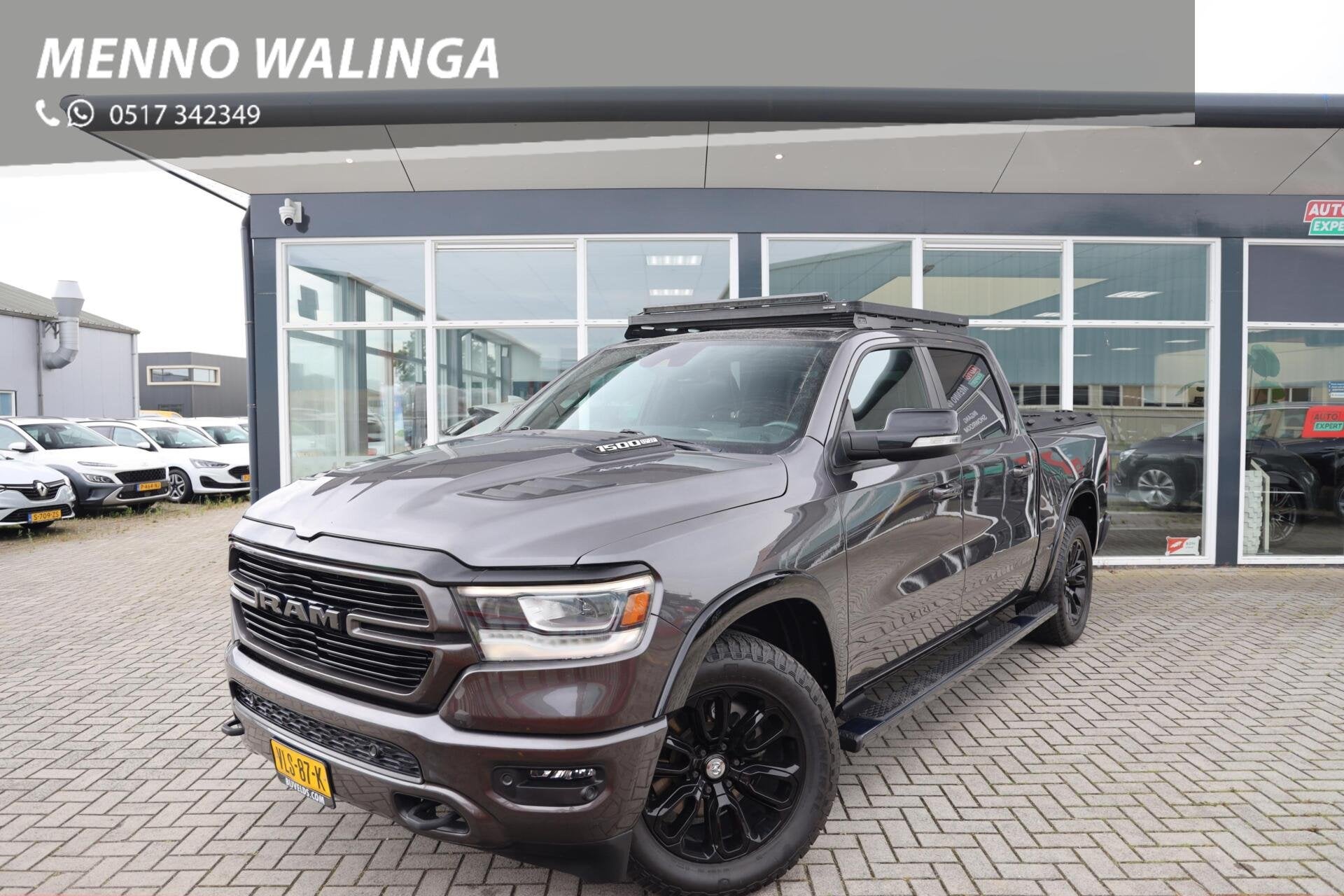 Dodge Ram 1500 4X4 5.7 V8 4x4 Crew Cab Laramie|Luchtvering|D, Auto's, Automaat, Gebruikt, 5654 cc, Origineel Nederlands