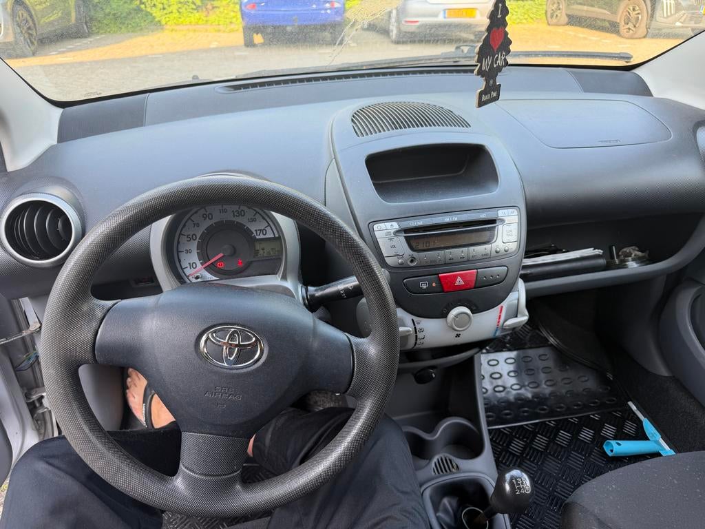 Toyota Aygo 1.0 12V Vvt-i 3DRS MMT 2007 Grijs, Ophalen of Verzenden, Gebruikt, Toyota