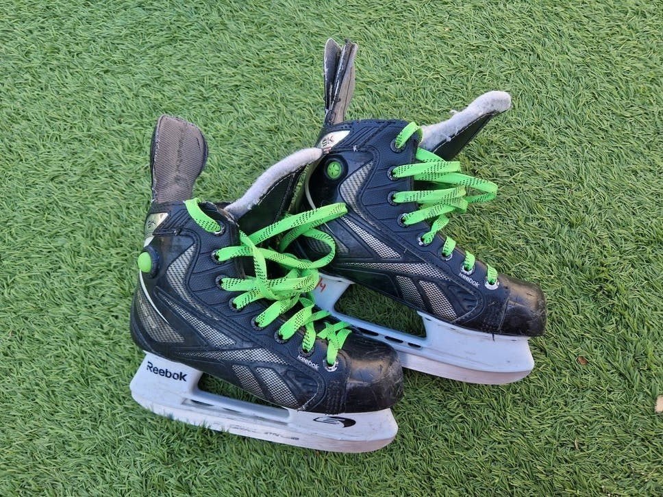 Reebok K9 ijshockeyschaatsen maat 34, Sport en Fitness, Schaatsen, Overige merken, Gebruikt, Ophalen of Verzenden, IJshockeyschaatsen