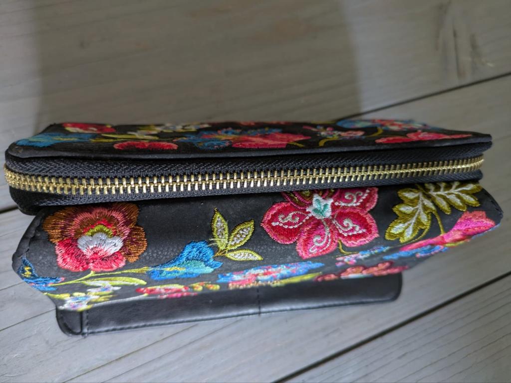 Desigual portefeuille, Ophalen of Verzenden, Zo goed als nieuw, Zwart, Overige merken