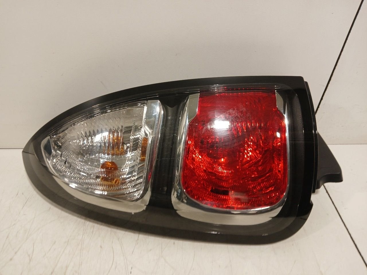 Achterlicht links buiten Citroën C3, Onderdelen@venauto.nl, Van der Ven Autorecycling B.V., Gebruikt, Ettenseweg 76, 4706 PB Roosendaal, The Netherlands