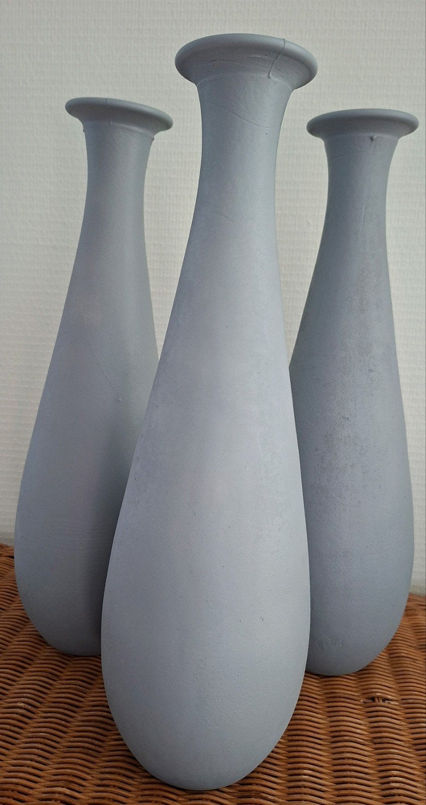 Set van 3 decoratieve vazen in grijs, Antiek en Kunst, Antiek | Vazen, Ophalen of Verzenden