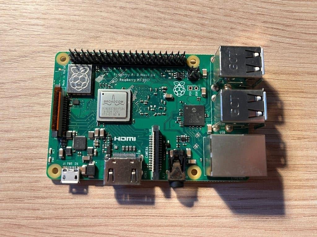 Raspberry Pi 3 B+, Ophalen of Verzenden, Zo goed als nieuw, Minder dan 2 Ghz, Raspberry Pi