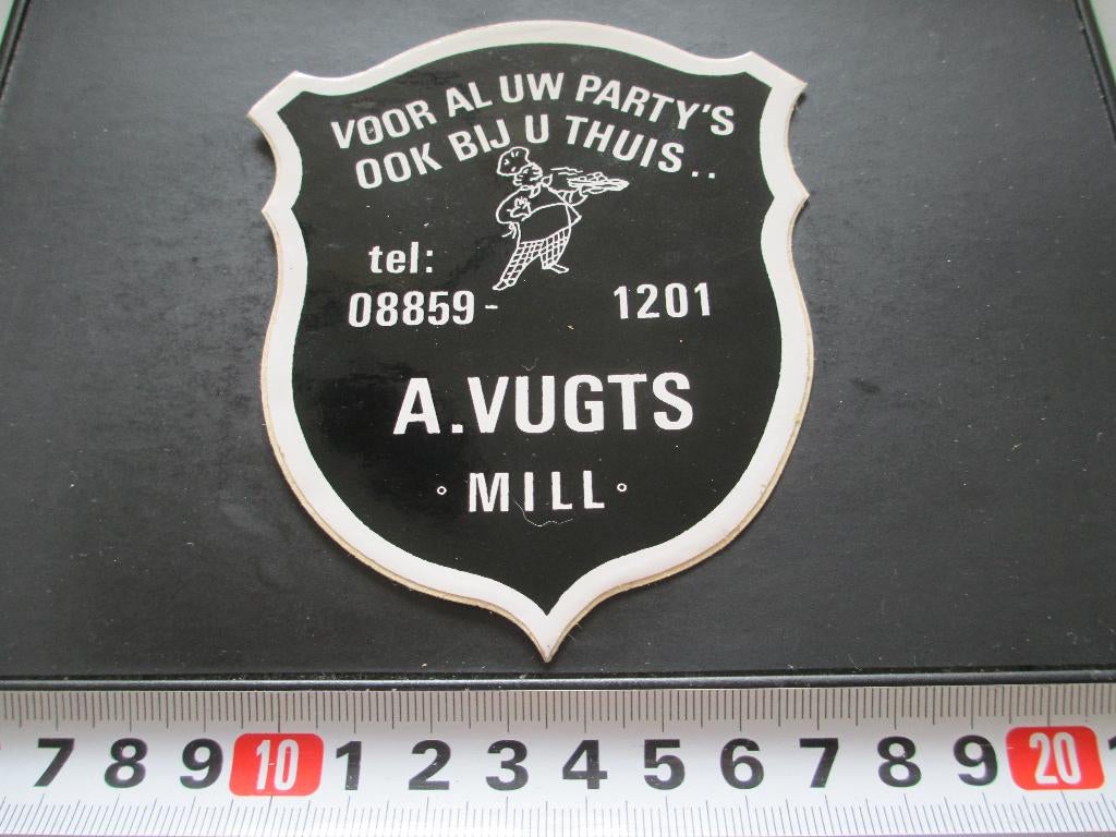 sticker mill a vugts catering snacks voor al uw party's, Ophalen, Zo goed als nieuw