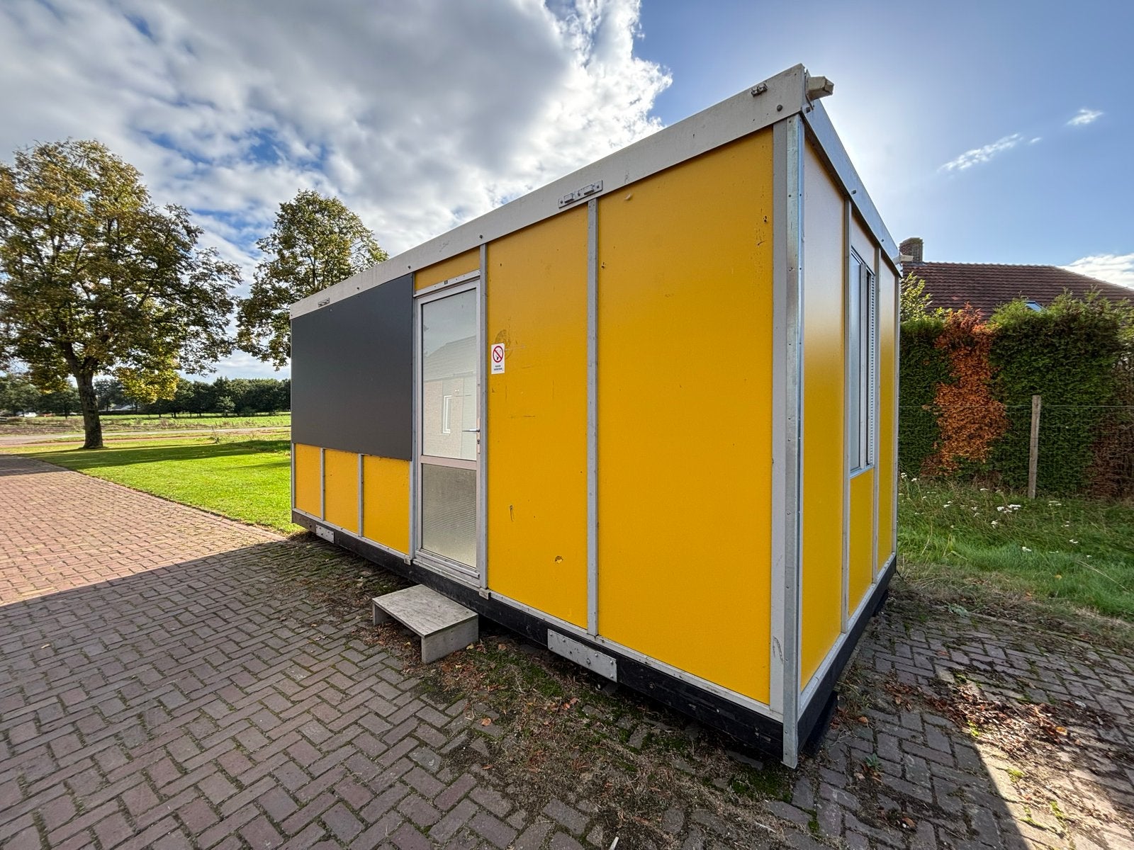 Bouwkeet / Opslagunit, Ophalen