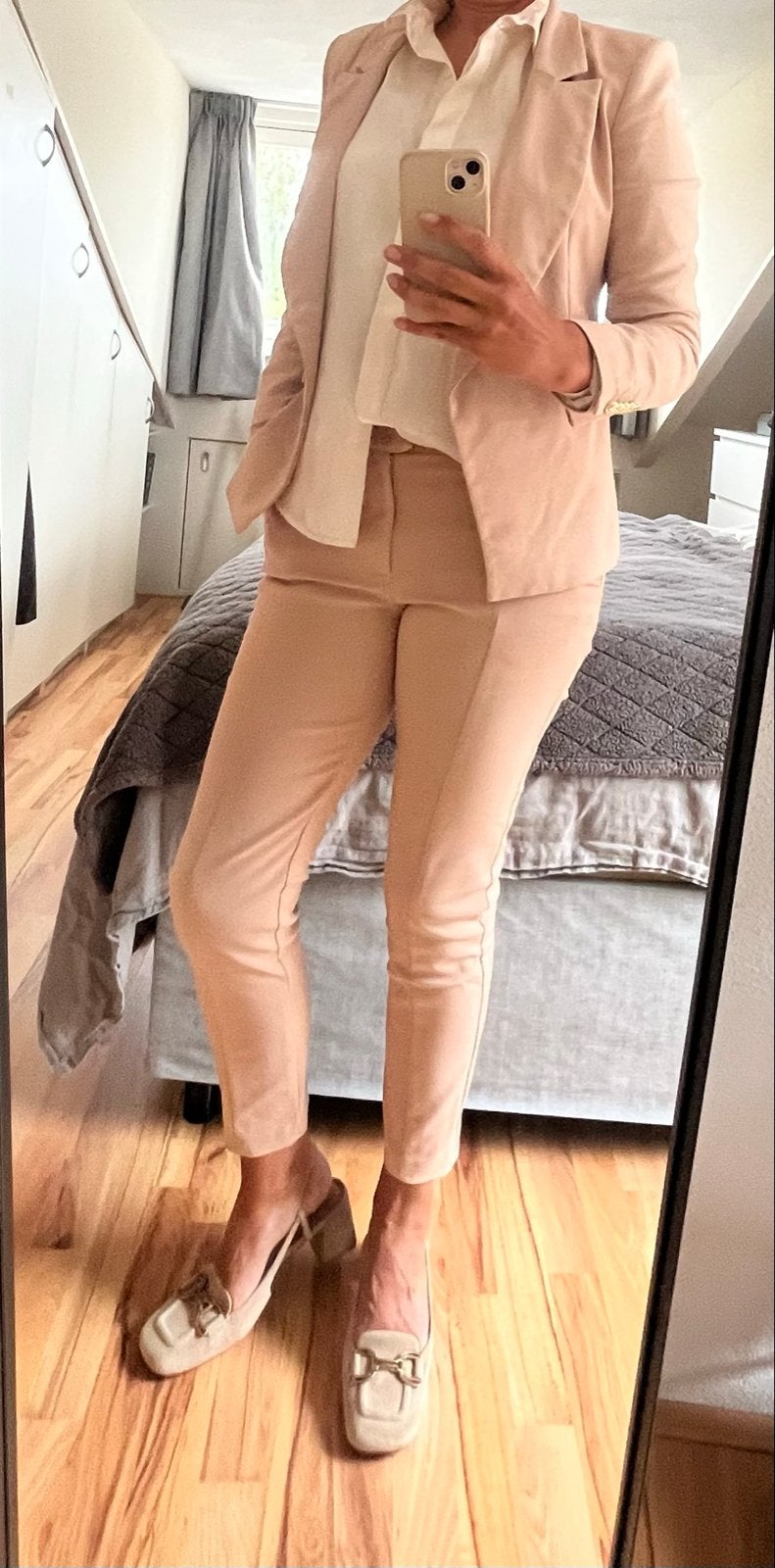 Josh V pak: broek maat L en jasje maat M, Kostuum of Pak, Beige, Maat 42/44 (L), Ophalen of Verzenden