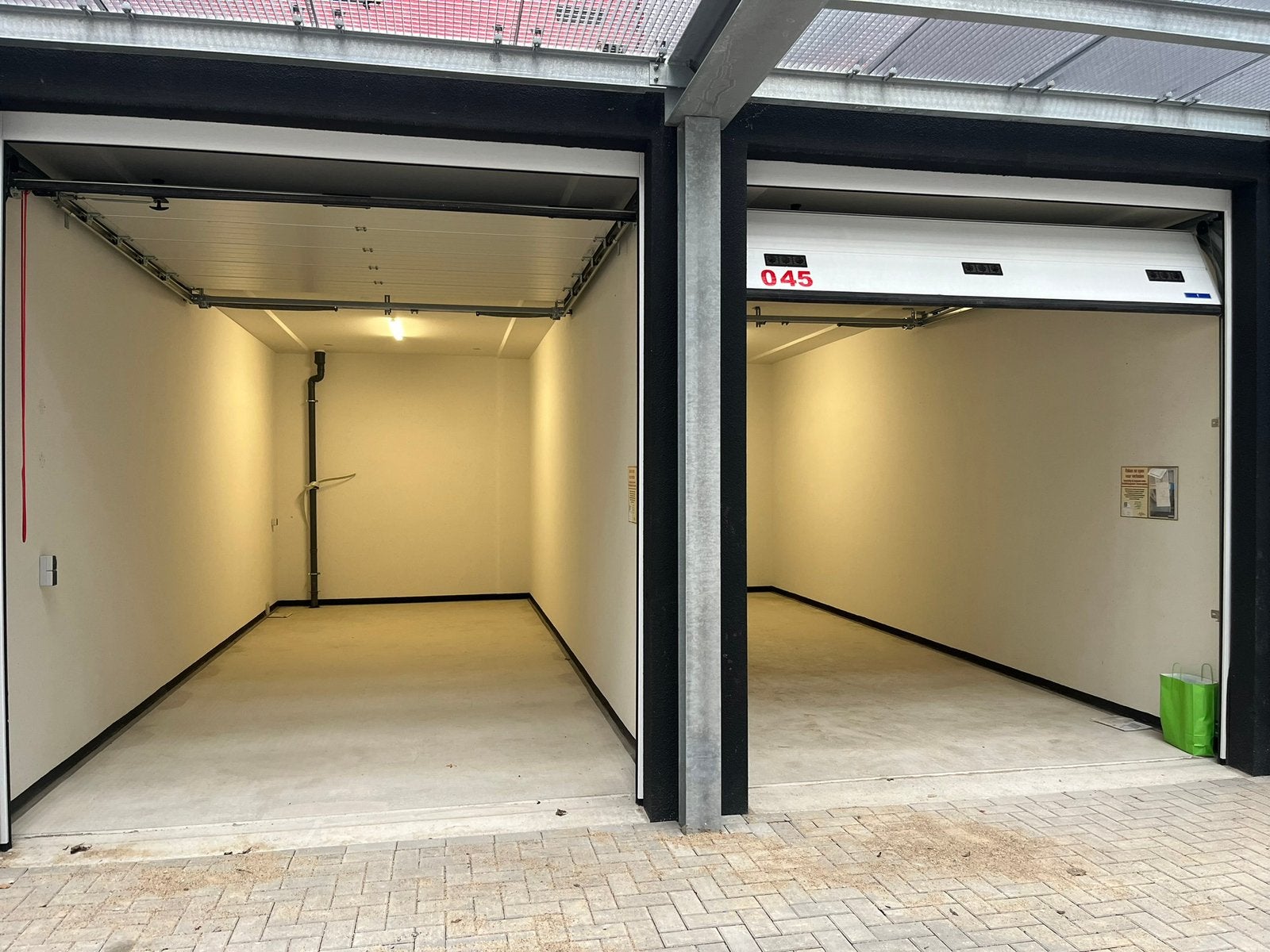 Garagebox te huur voorburg, Huizen en Kamers, Den Haag