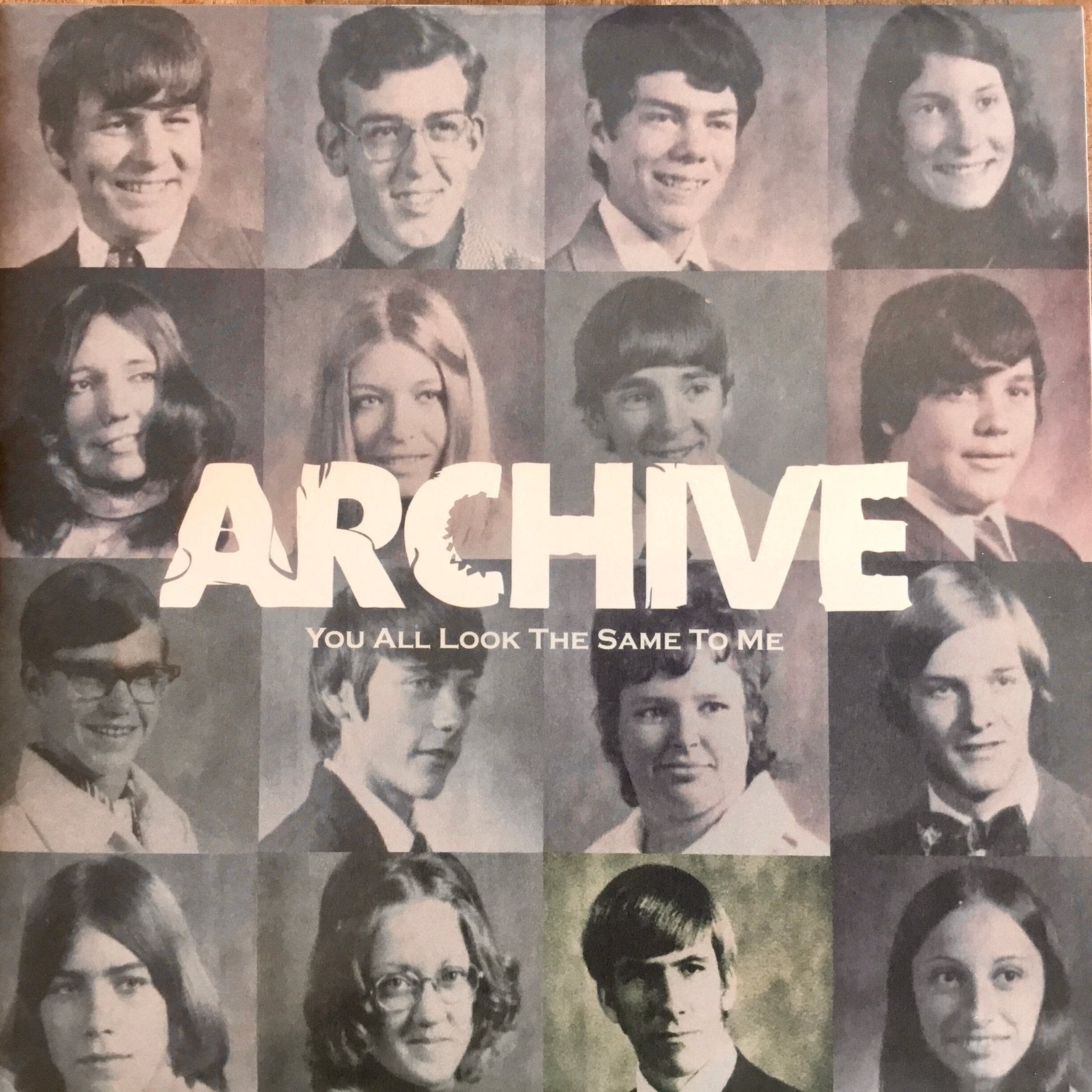 ARCHIVE - You All Look The Same ( 2 LP ).  Near Mint., Cd's en Dvd's, Vinyl | Rock, Ophalen of Verzenden, Zo goed als nieuw, 12 inch