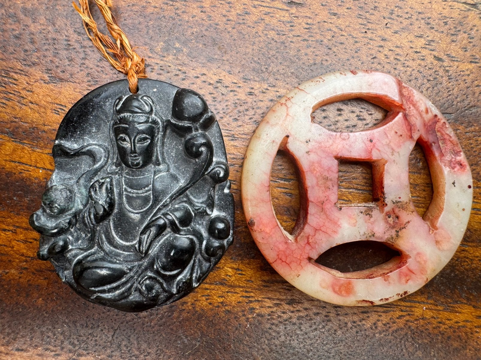 3 oosterse amuletten japan china jade natuursteen, Ophalen of Verzenden