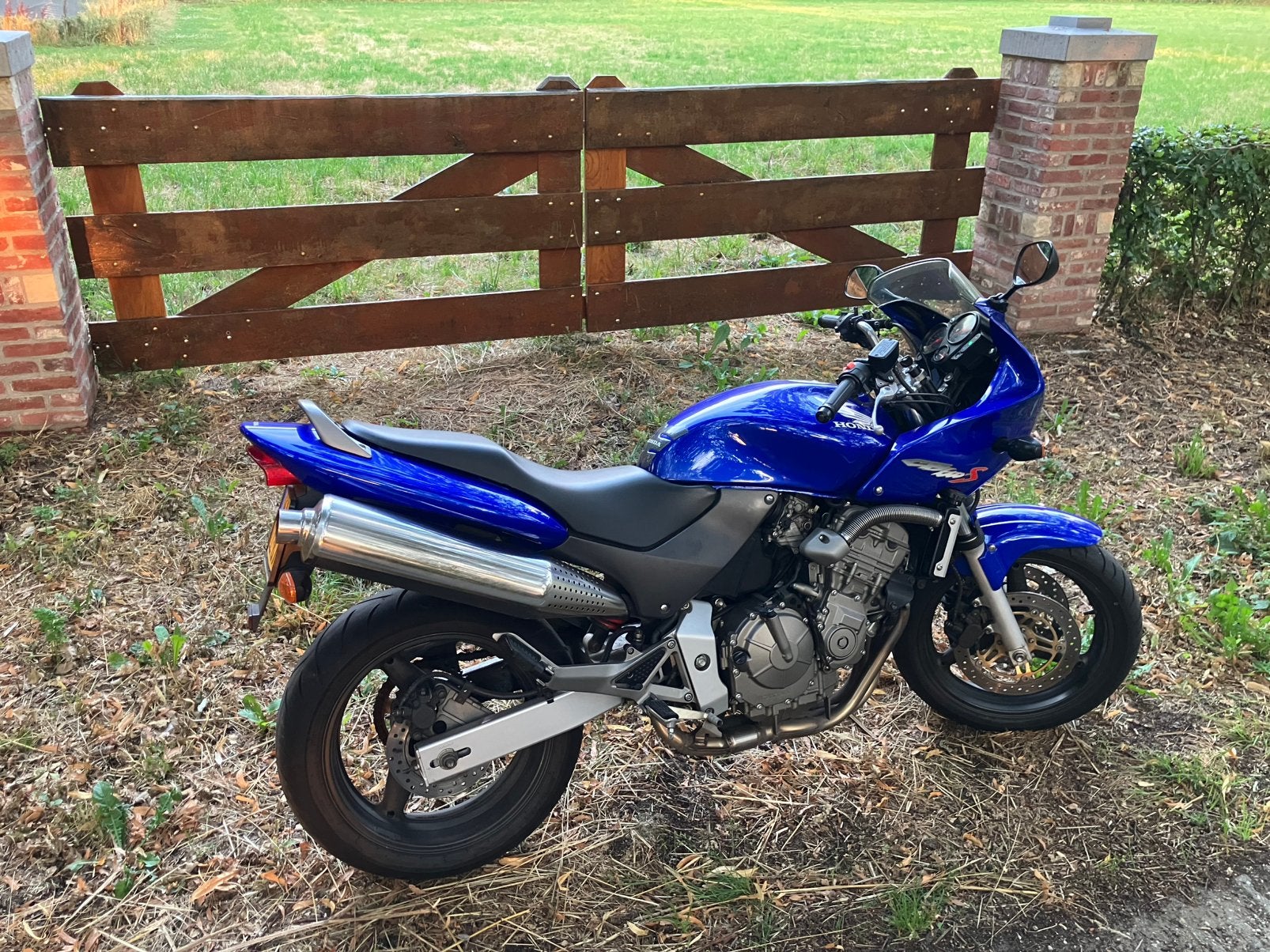 HONDA MOTOR CB 600 F HORNET  NIEUWSTAAT, Particulier, Toermotor
