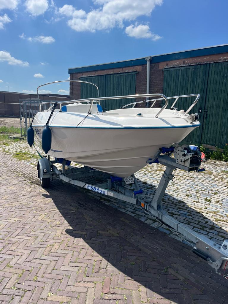 Quicksilver 500 Flamingo Trailer + Accessoires VAARKLAAR, Watersport en Boten, Ophalen, 60 pk, Gebruikt, 5 m